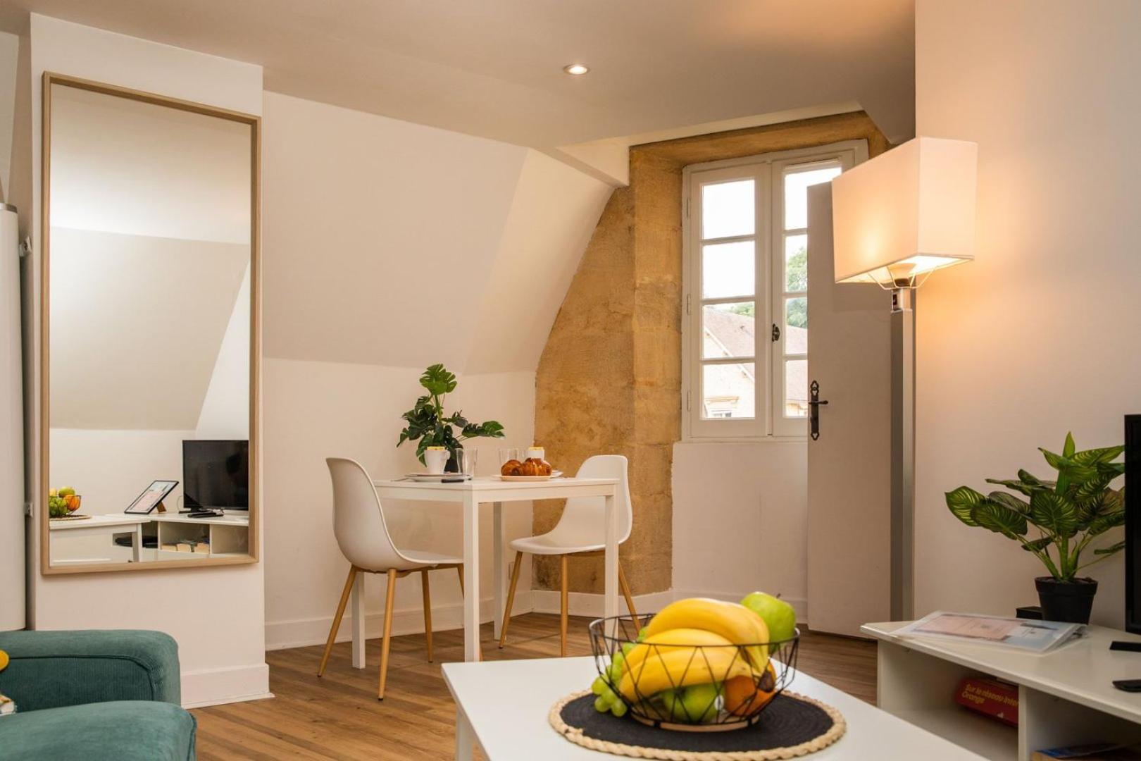 Apartment L'intimiste - Place De La Liberte Sarlat-la-Caneda